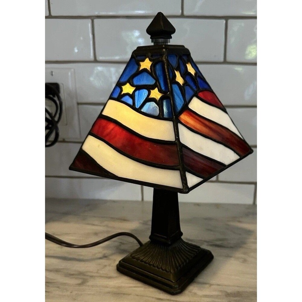 Tiffany Style Stained Glass Patriotic Stars and Stripes Accent VTG Table Lamp